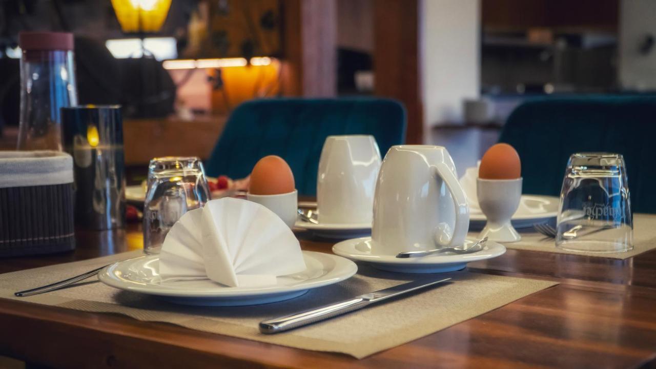 Hotel Restaurant Sonnenschein Pfalzgrafenweiler Екстериор снимка